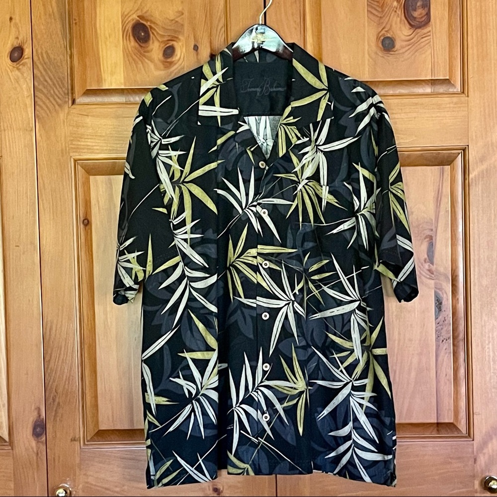 Tommy Bahama Mens Button Down Shirt